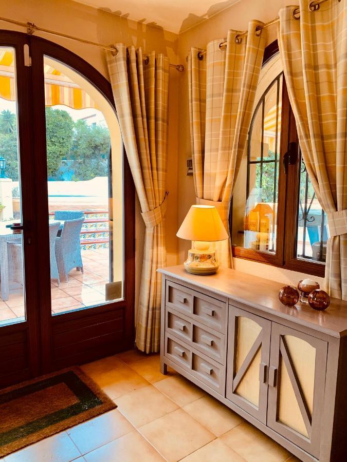 Cassandra - Beautiful Private Villa With Heated Pool Included Хавеа Экстерьер фото