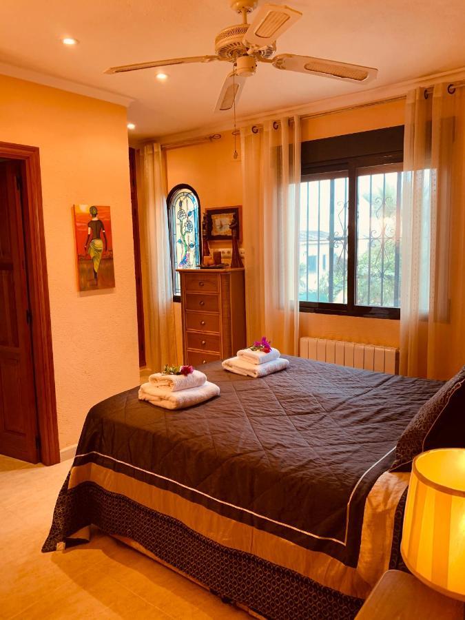 Cassandra - Beautiful Private Villa With Heated Pool Included Хавеа Экстерьер фото